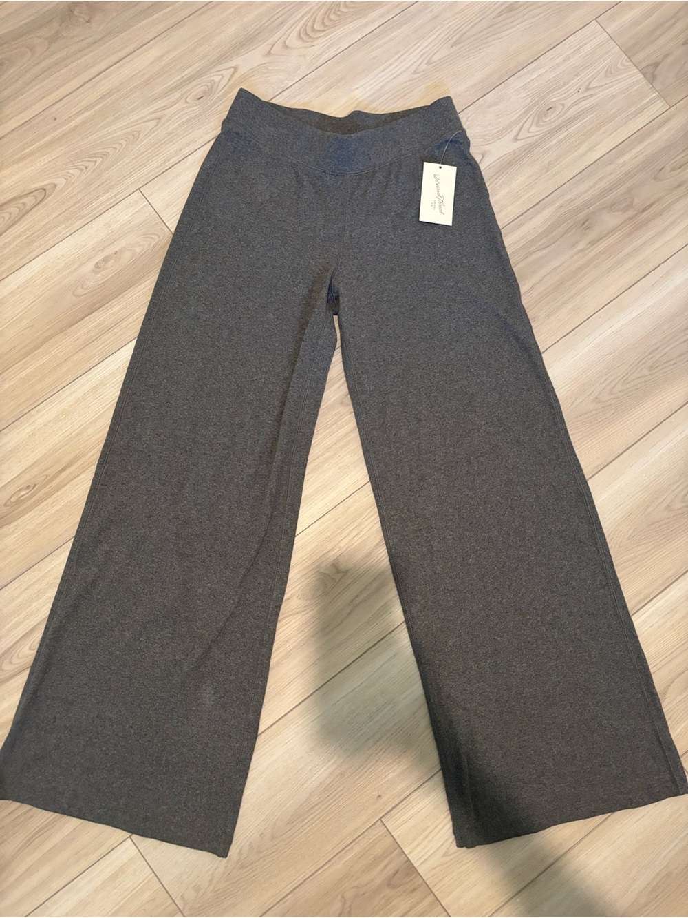 Women’s Heather Gray Wide Leg Pants – Size Small – NWT